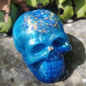 Orgonite Schedel 'Azzurro'