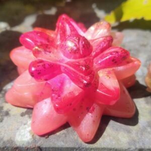 Orgonite Lotus 'Ruby'